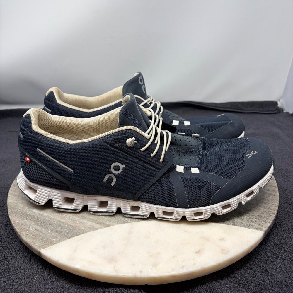 On Cloud 5 Mens 11.5 Running Shoes Midnight Navy Blue White Active Sneaker Tech
